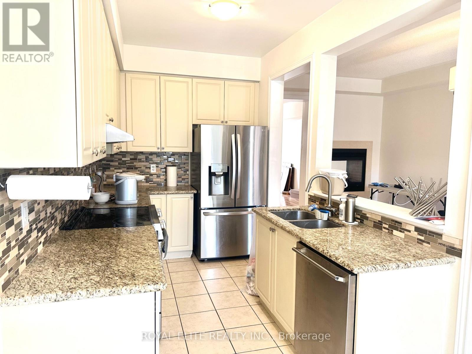 51 Locust Terrace, Markham, Ontario  L6E 0G8 - Photo 6 - N13051098