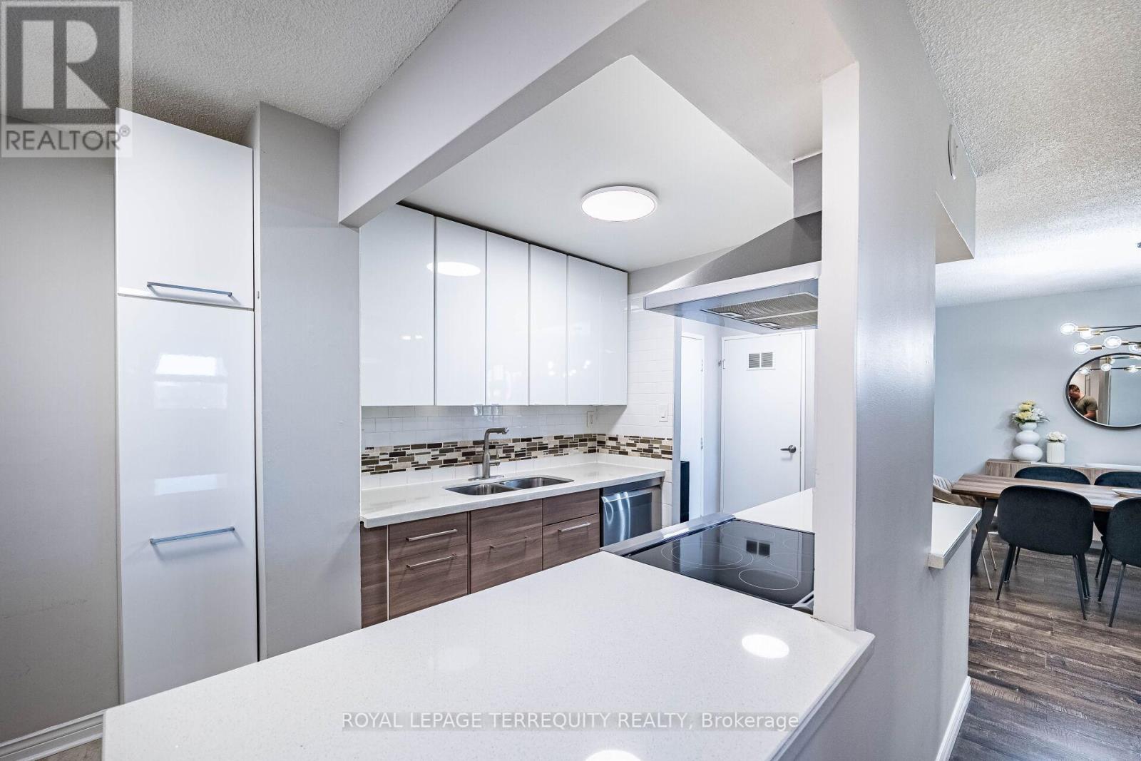 210 - 299 Mill Road, Toronto, Ontario  M9C 4V9 - Photo 18 - W13051120