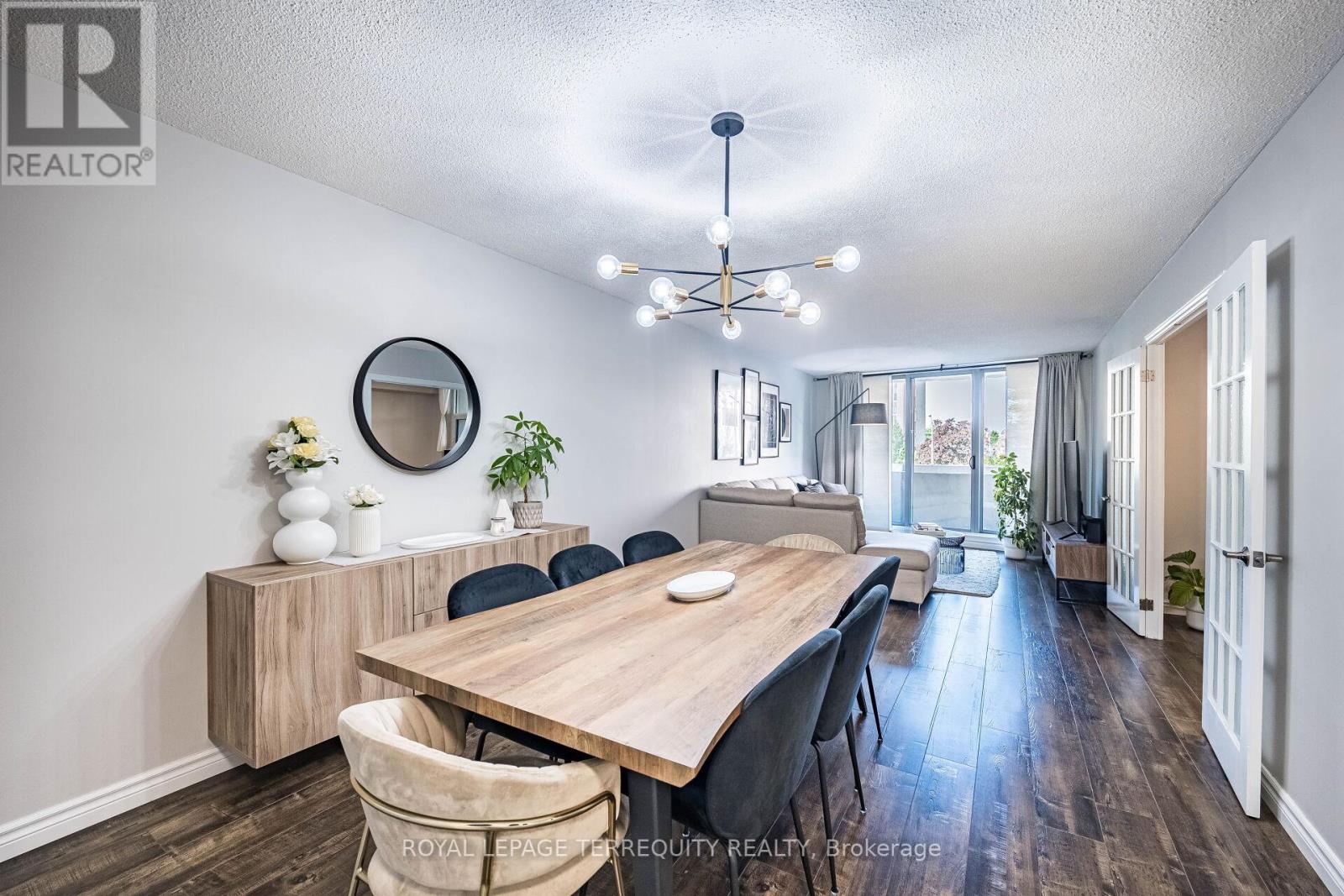 210 - 299 Mill Road, Toronto, Ontario  M9C 4V9 - Photo 6 - W13051120