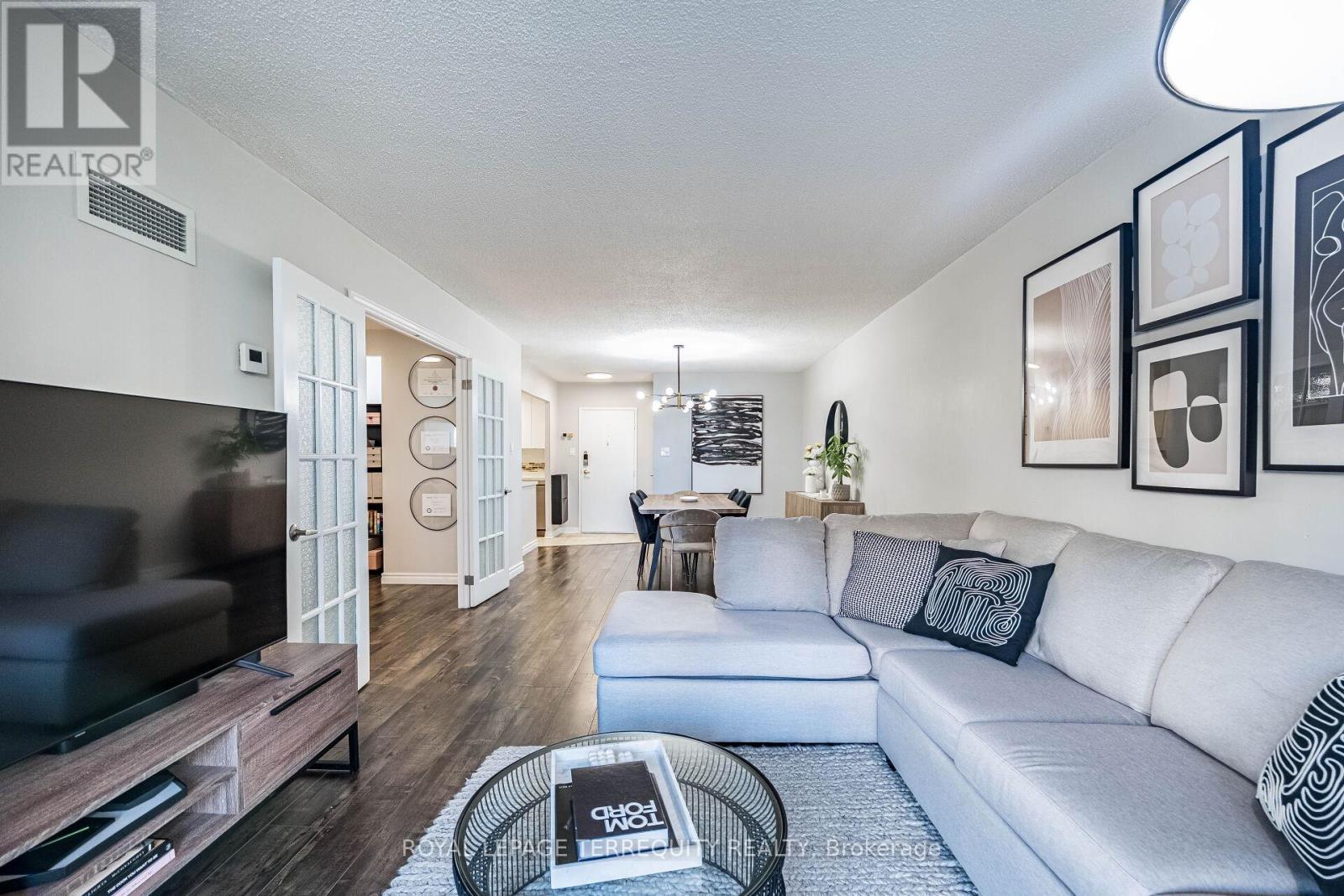 210 - 299 Mill Road, Toronto, Ontario  M9C 4V9 - Photo 9 - W13051120