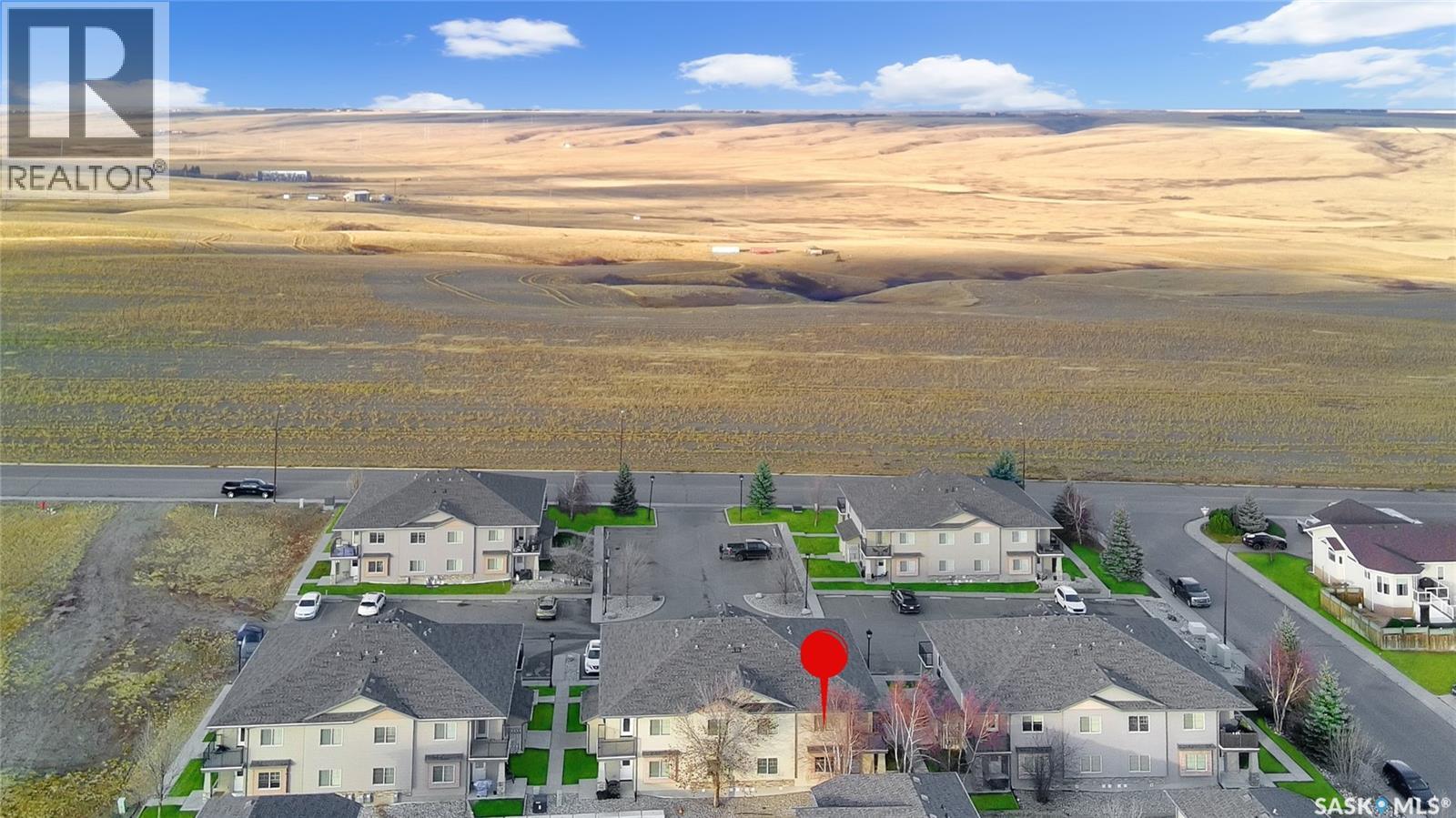 322 700 Battleford Trail, Swift Current, Saskatchewan  S9H 4V9 - Photo 2 - SK034121