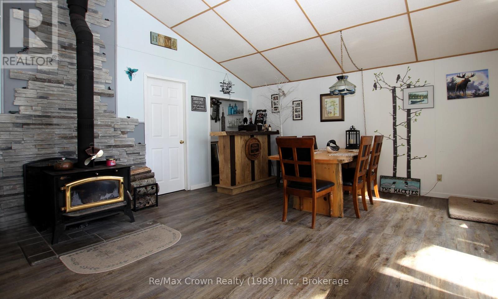 935 Limberlost Point Road, Parry Sound Remote Area, Ontario  P0H 2R0 - Photo 16 - X12867182