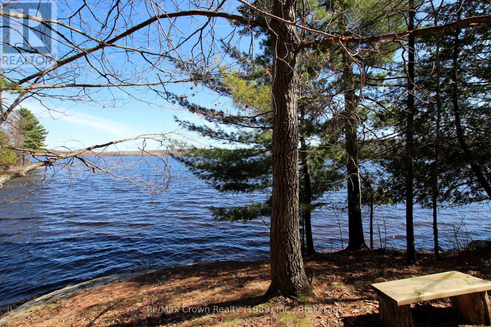 935 Limberlost Point Road, Parry Sound Remote Area, Ontario  P0H 2R0 - Photo 4 - X12867182