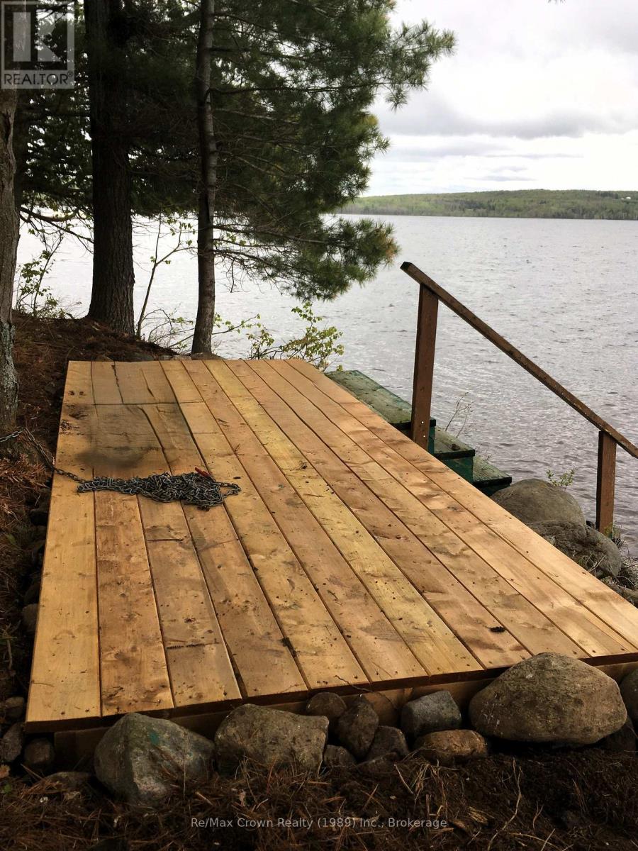 935 Limberlost Point Road, Parry Sound Remote Area, Ontario  P0H 2R0 - Photo 31 - X12867182