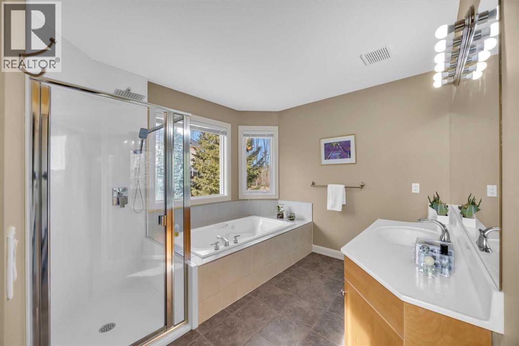 97 Strathridge Close Sw, Calgary, Alberta  T3H 4J3 - Photo 25 - A2294102