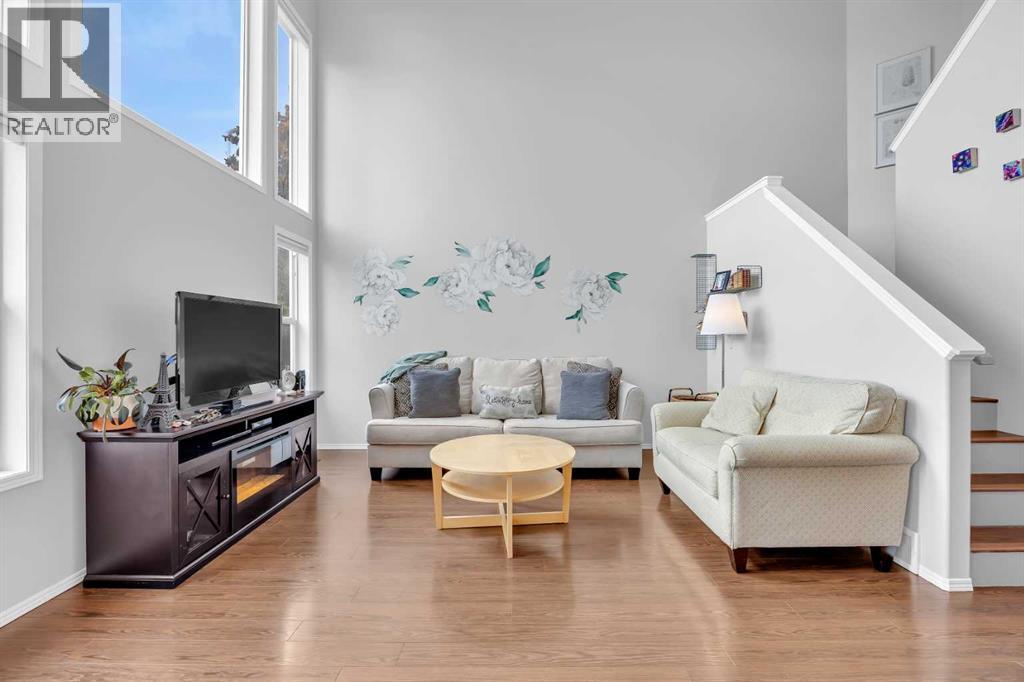 266 Cougarstone Circle Sw, Calgary, Alberta  T3H 4W4 - Photo 6 - A2304824