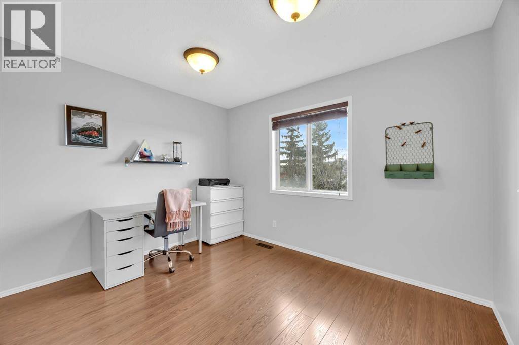 266 Cougarstone Circle Sw, Calgary, Alberta  T3H 4W4 - Photo 31 - A2304824