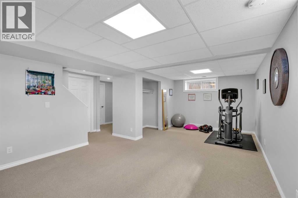 266 Cougarstone Circle Sw, Calgary, Alberta  T3H 4W4 - Photo 36 - A2304824