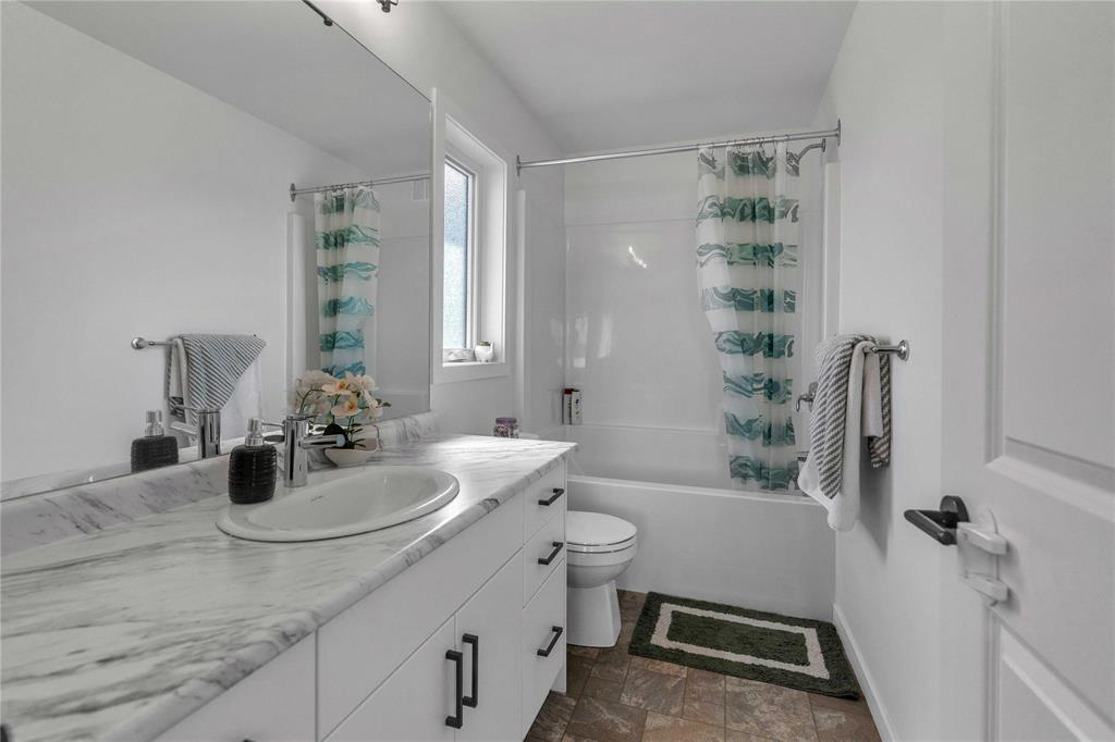 123 Lloyd Mckinnon Way, Winnipeg, Manitoba  R3X 1V7 - Photo 18 - 202608536