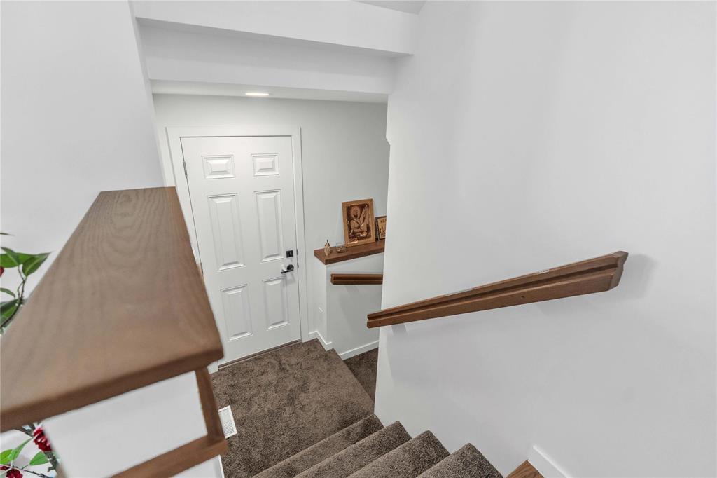 123 Lloyd Mckinnon Way, Winnipeg, Manitoba  R3X 1V7 - Photo 2 - 202608536