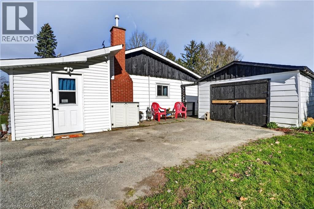 645 W Queen Street W, Mount Forest, Ontario  N0G 2L1 - Photo 3 - 40824761