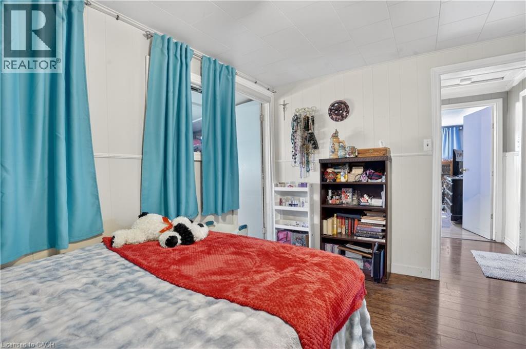 645 W Queen Street W, Mount Forest, Ontario  N0G 2L1 - Photo 33 - 40824761