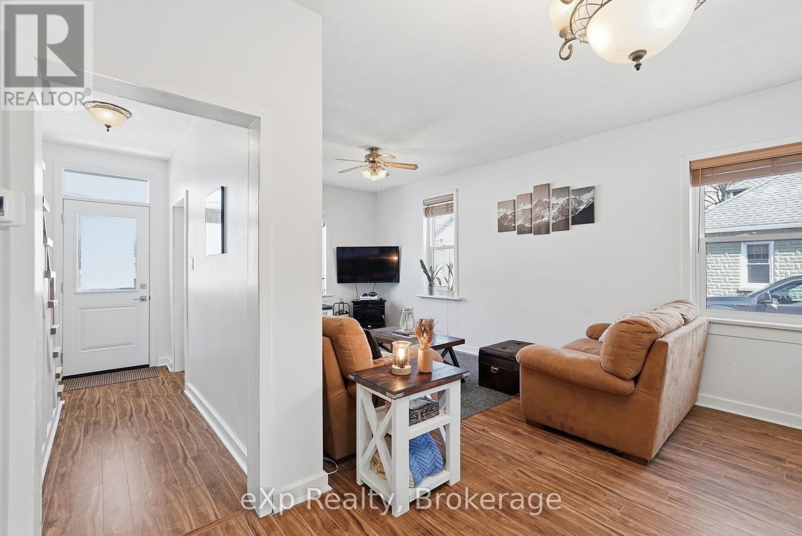 361 6th Avenue, Hanover, Ontario  N4N 2E8 - Photo 12 - X13051188