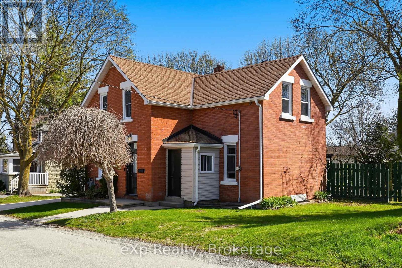 361 6th Avenue, Hanover, Ontario  N4N 2E8 - Photo 3 - X13051188