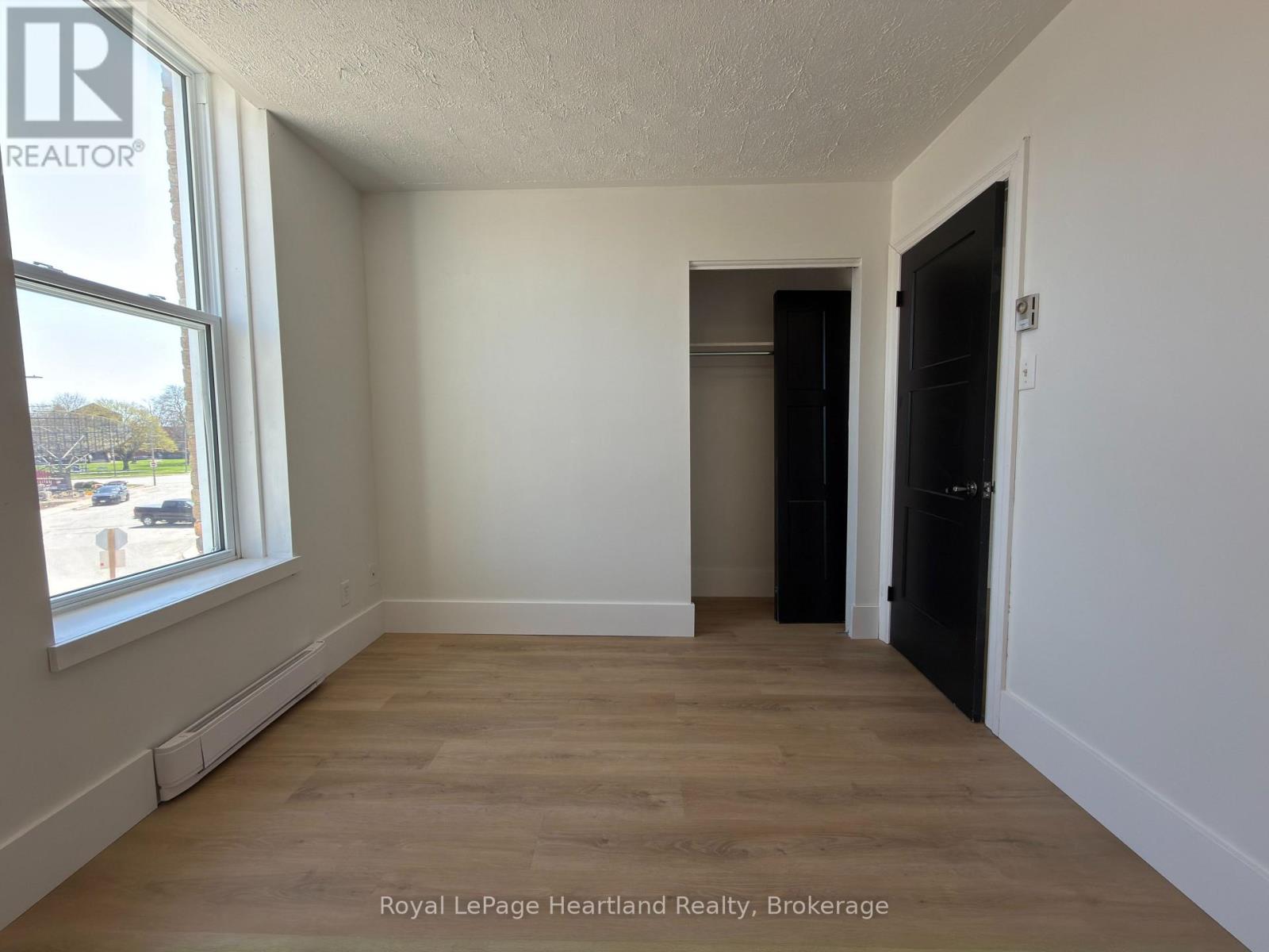 3 - 6 Isaac Street, Central Huron, Ontario  N0M 1L0 - Photo 10 - X13051194