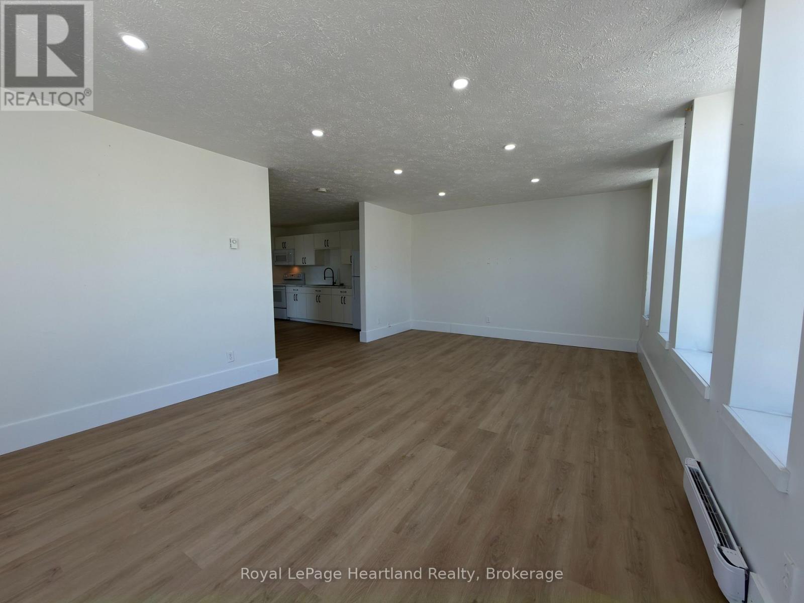 3 - 6 Isaac Street, Central Huron, Ontario  N0M 1L0 - Photo 14 - X13051194