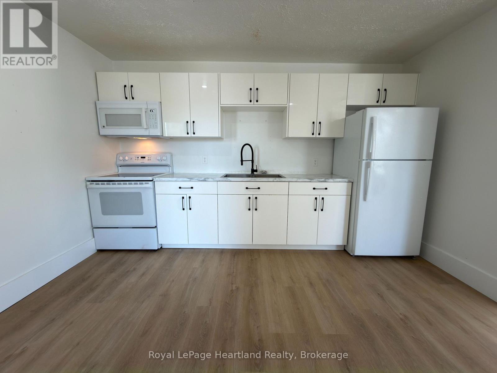 3 - 6 Isaac Street, Central Huron, Ontario  N0M 1L0 - Photo 4 - X13051194