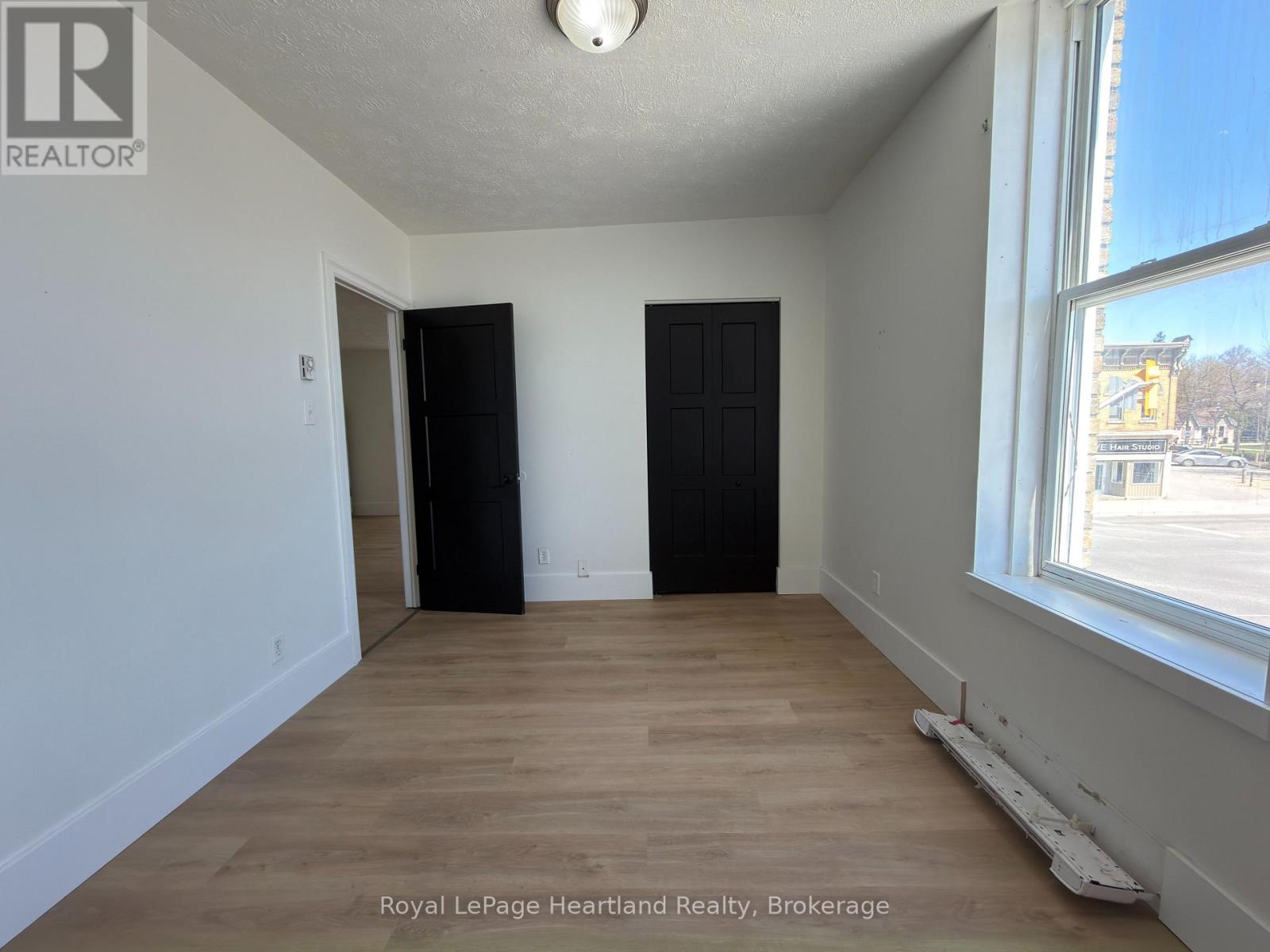 3 - 6 Isaac Street, Central Huron, Ontario  N0M 1L0 - Photo 8 - X13051194