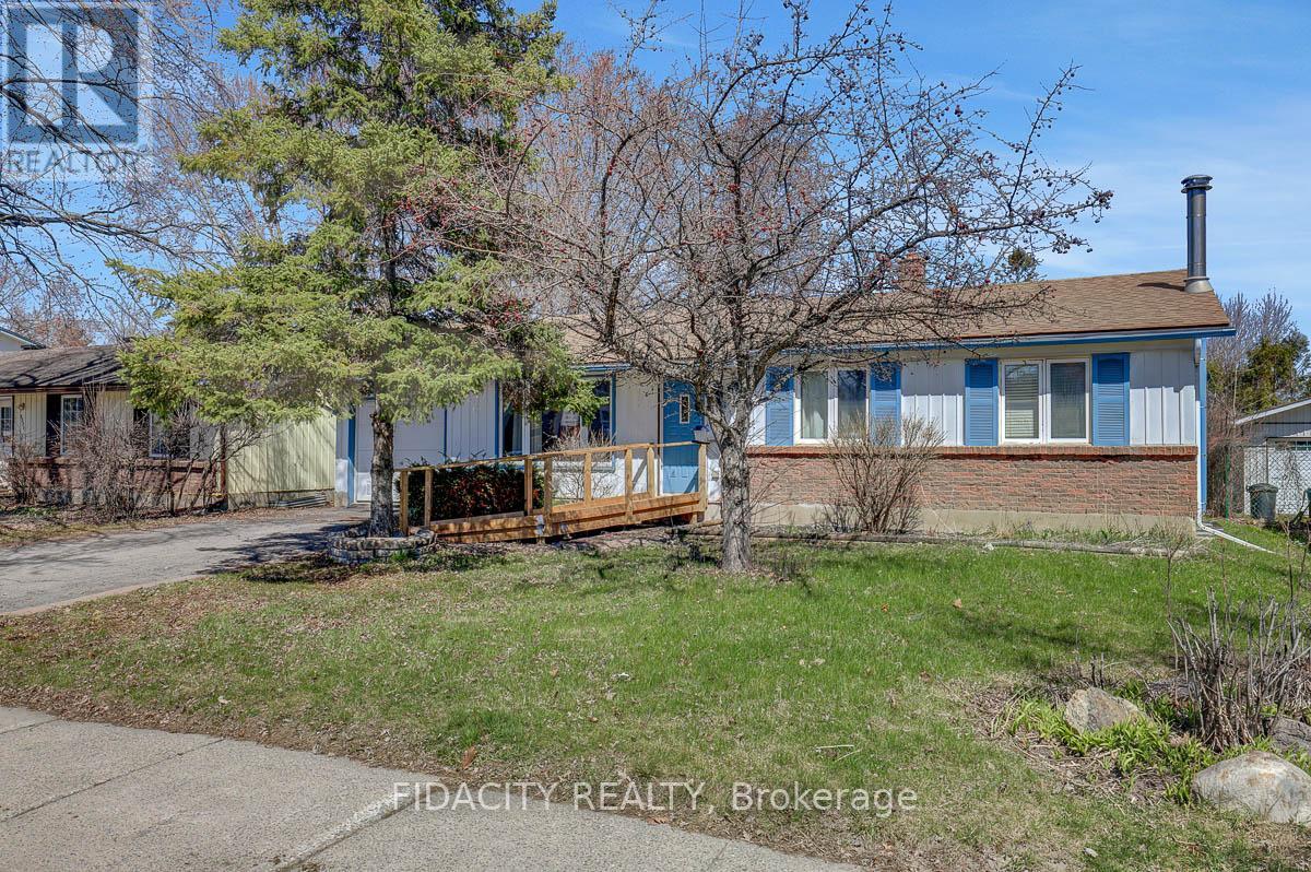2336 Ogilvie Road, Ottawa, Ontario  K1J 7N6 - Photo 2 - X13051246