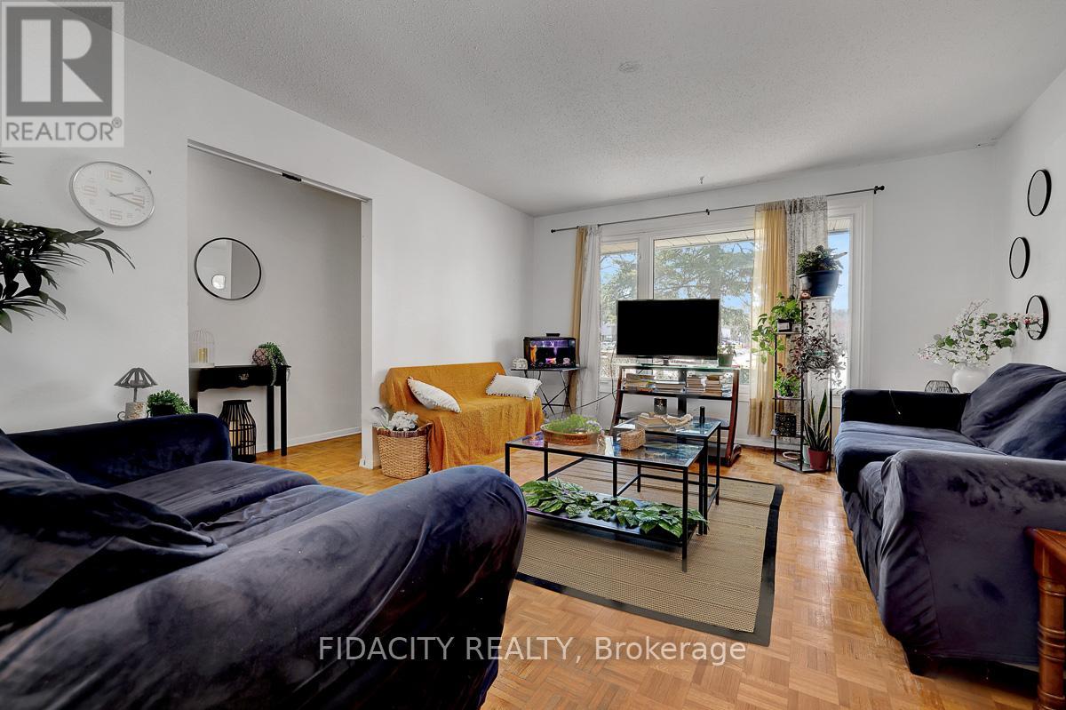 2336 Ogilvie Road, Ottawa, Ontario  K1J 7N6 - Photo 6 - X13051246