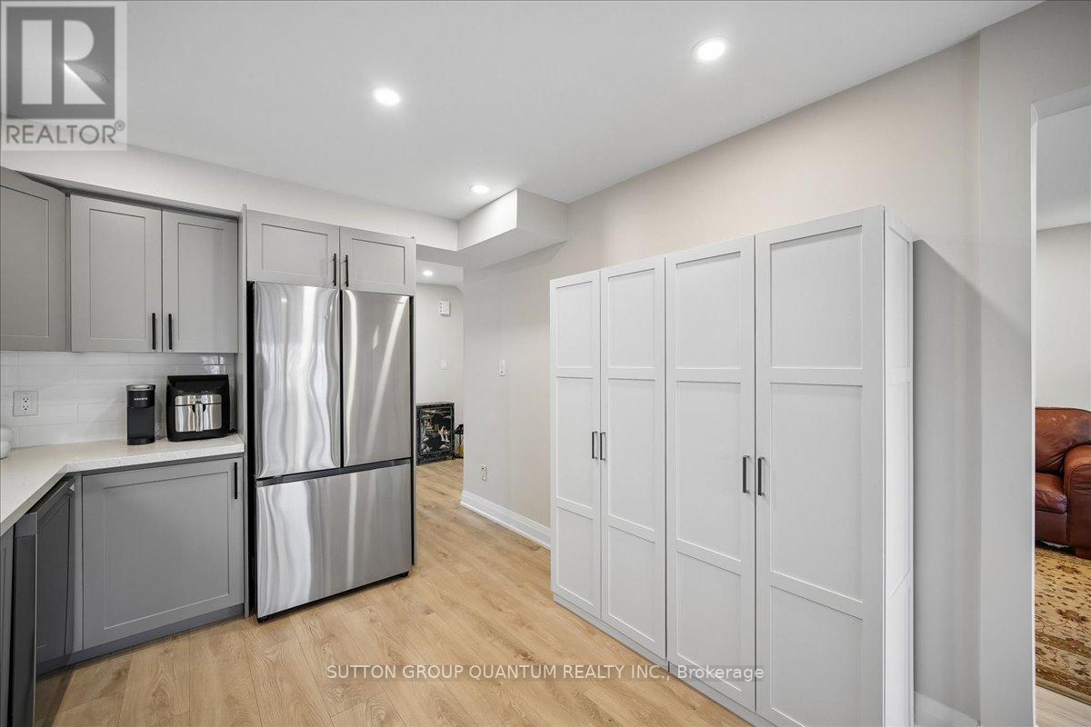 1120 Montgomery Drive, Oakville, Ontario  L6M 1G1 - Photo 13 - W13015078