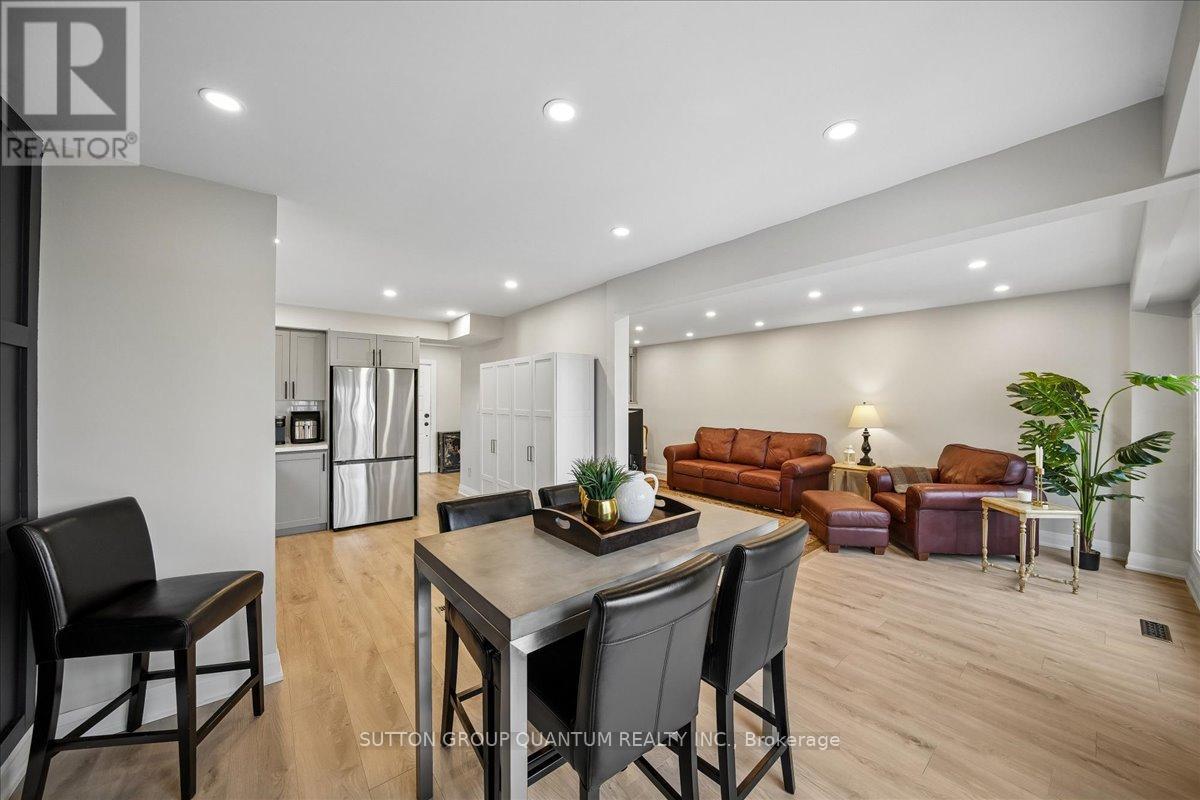 1120 Montgomery Drive, Oakville, Ontario  L6M 1G1 - Photo 10 - W13015078