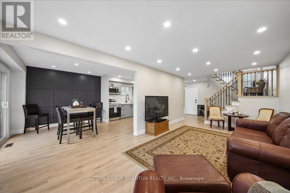 1120 Montgomery Drive, Oakville, Ontario  L6M 1G1 - Photo 8 - W13015078