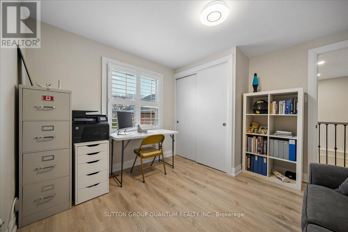 1120 Montgomery Drive, Oakville, Ontario  L6M 1G1 - Photo 17 - W13015078