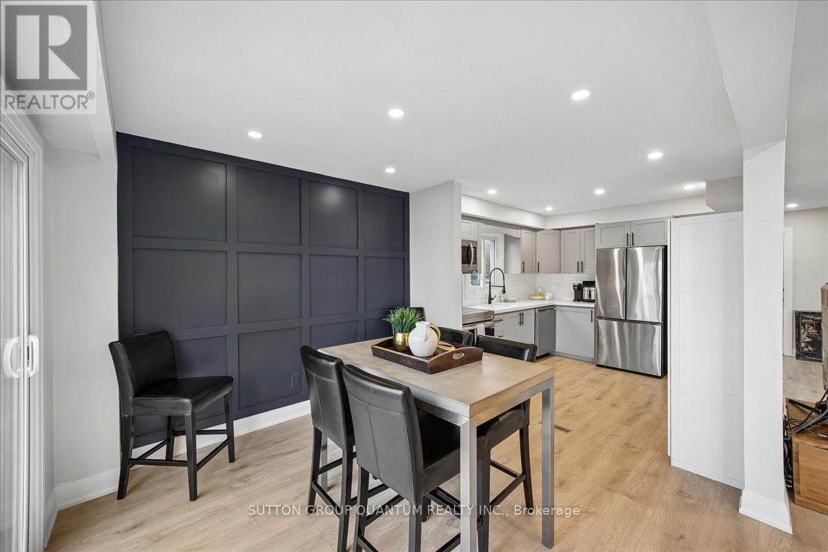 1120 Montgomery Drive, Oakville, Ontario  L6M 1G1 - Photo 9 - W13015078