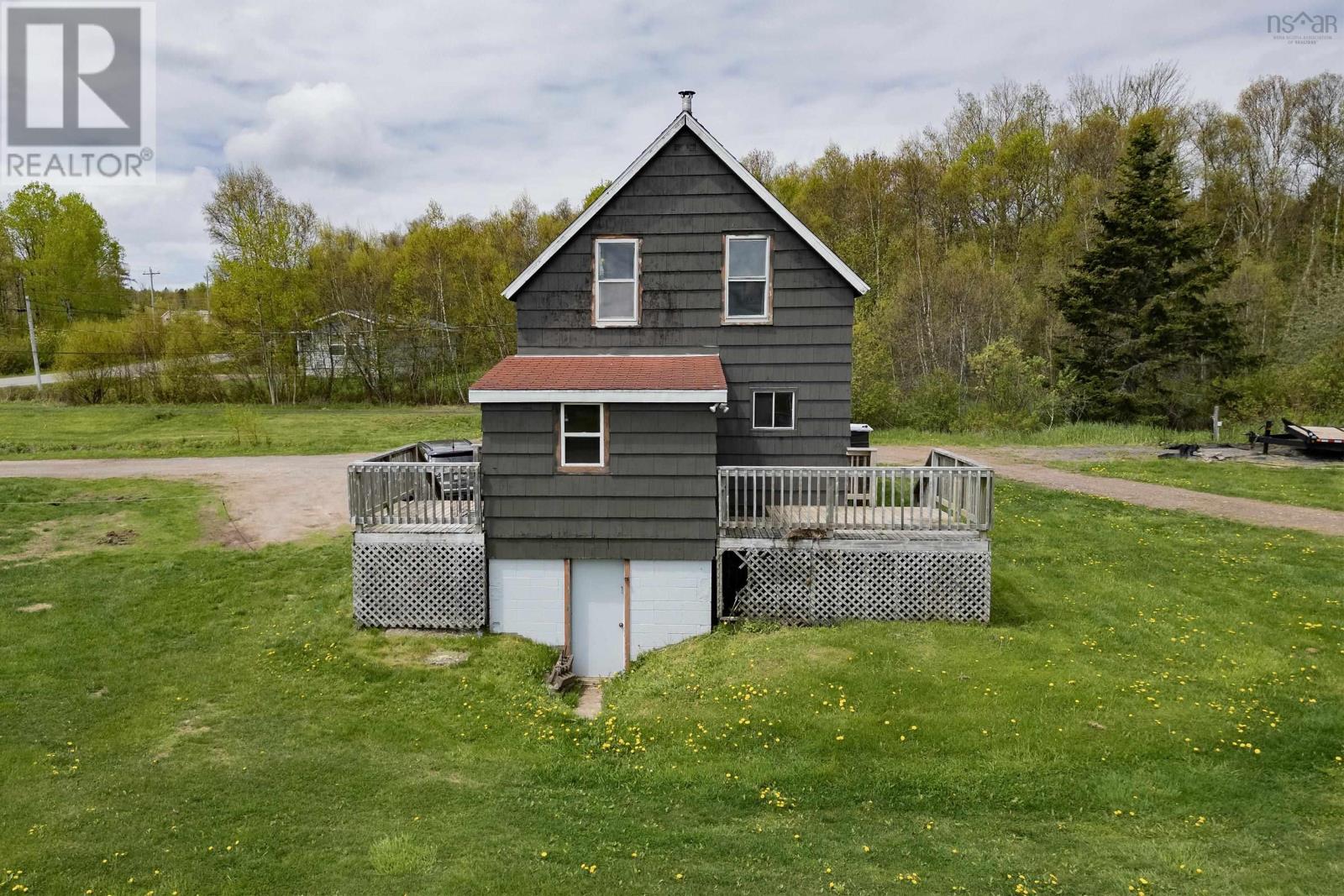 527 Pit Road, River Hebert, Nova Scotia  B0L 1G0 - Photo 4 - 202512041