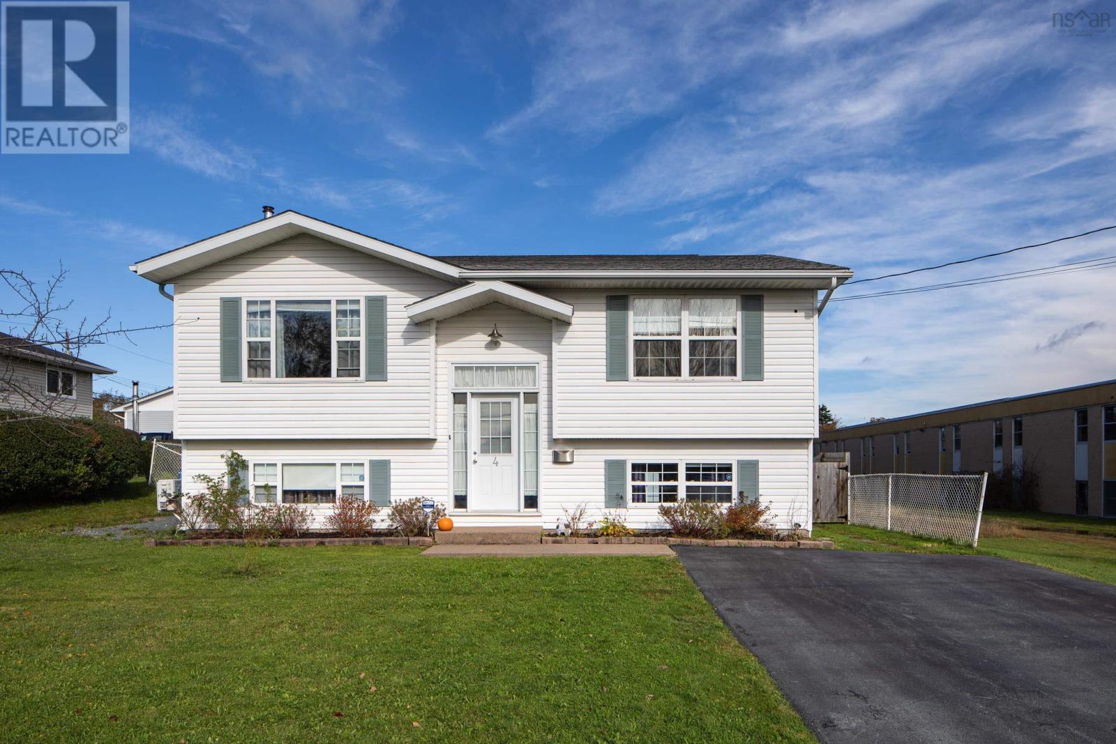 4 Evergreen Drive, Cole Harbour, Nova Scotia