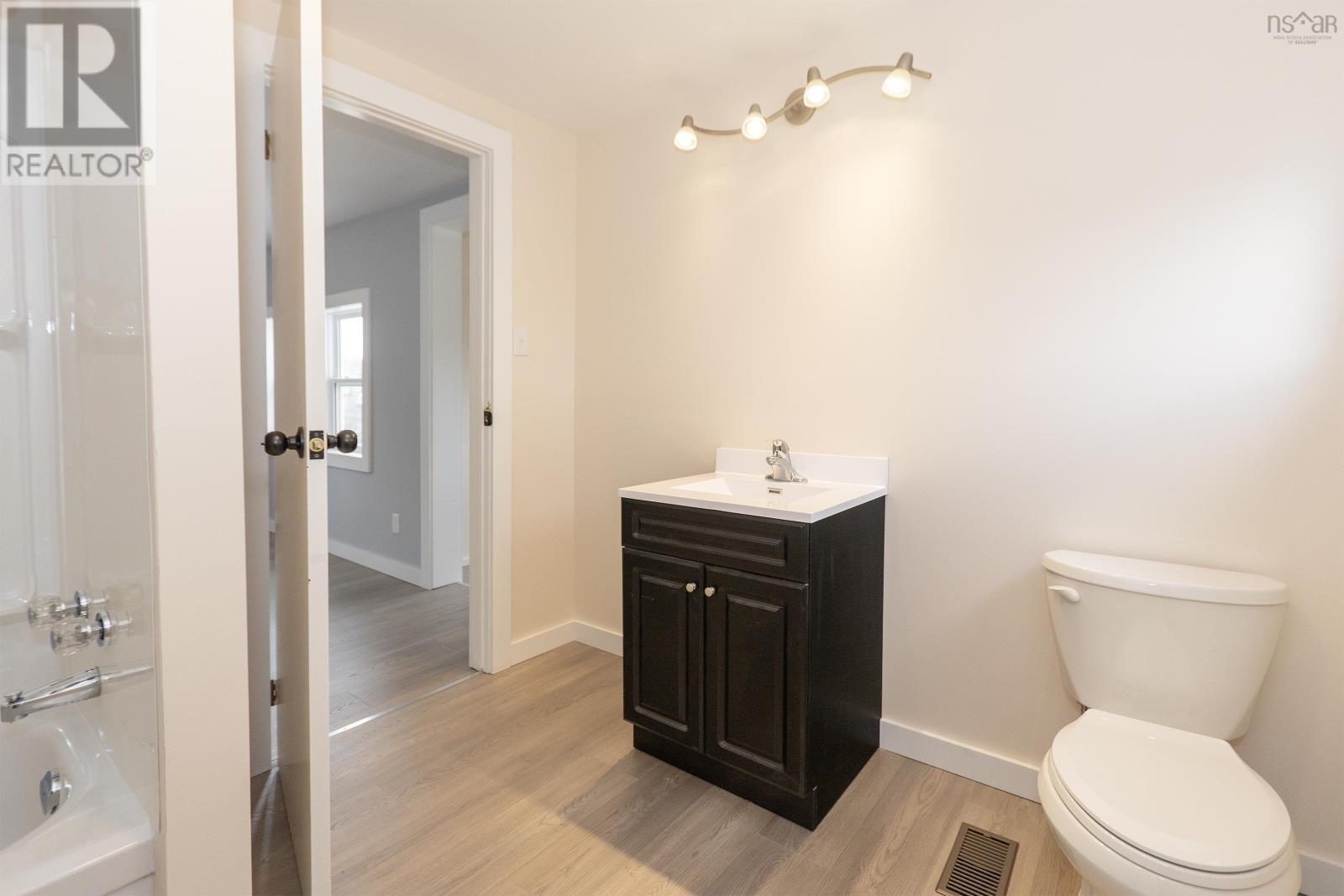 172 Mcgee Street, Springhill, Nova Scotia  B0M 1X0 - Photo 17 - 202608652