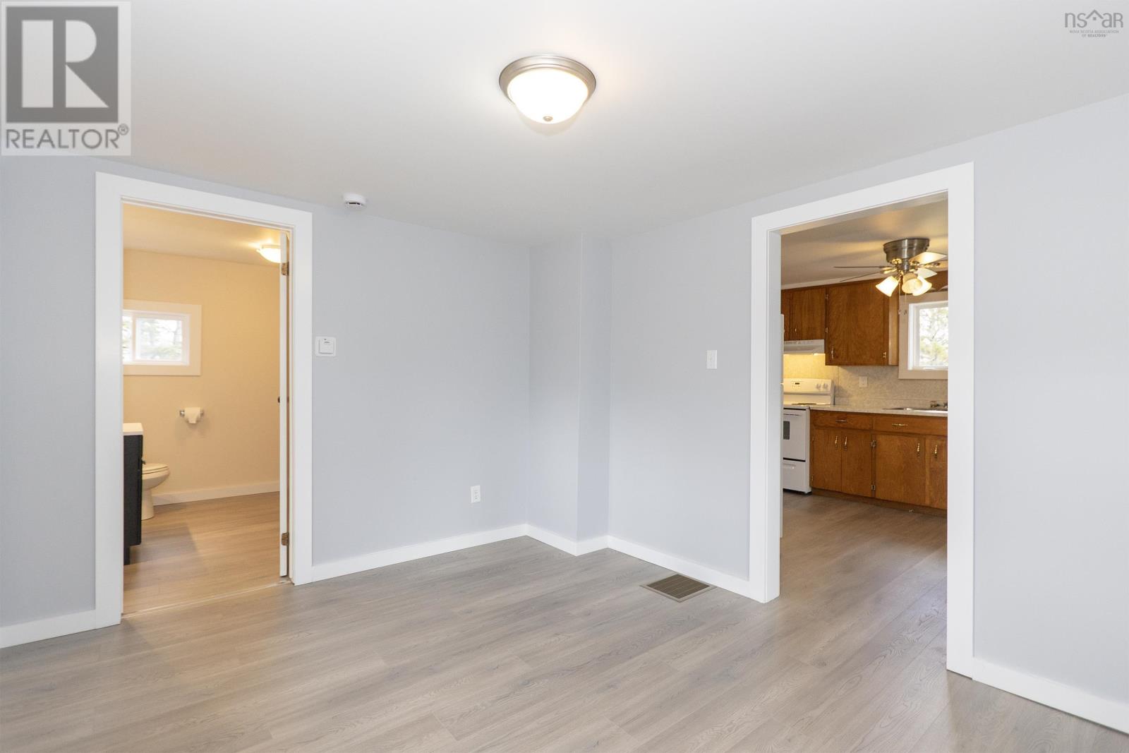 172 Mcgee Street, Springhill, Nova Scotia  B0M 1X0 - Photo 14 - 202608652