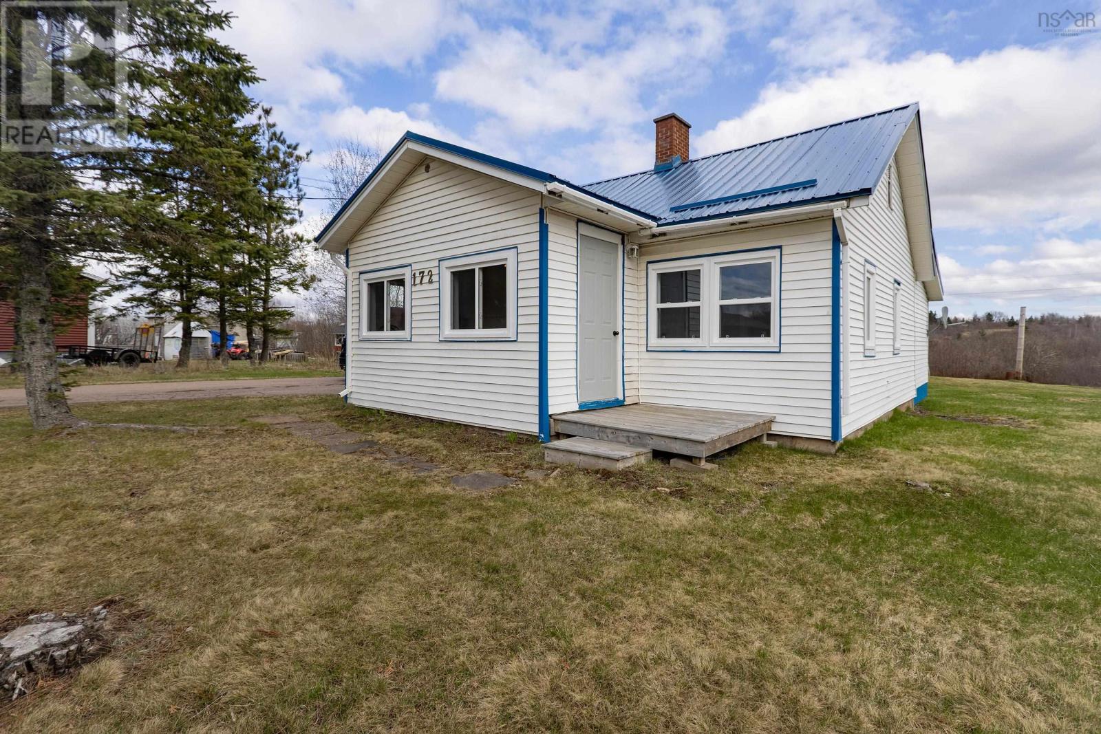 172 Mcgee Street, Springhill, Nova Scotia  B0M 1X0 - Photo 2 - 202608652