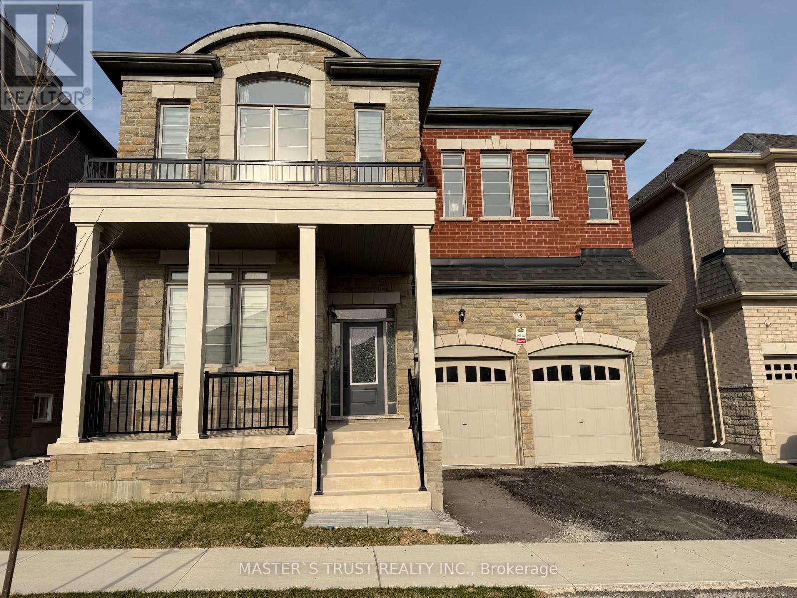 15 BACKHOUSE DRIVE, Richmond Hill, Ontario