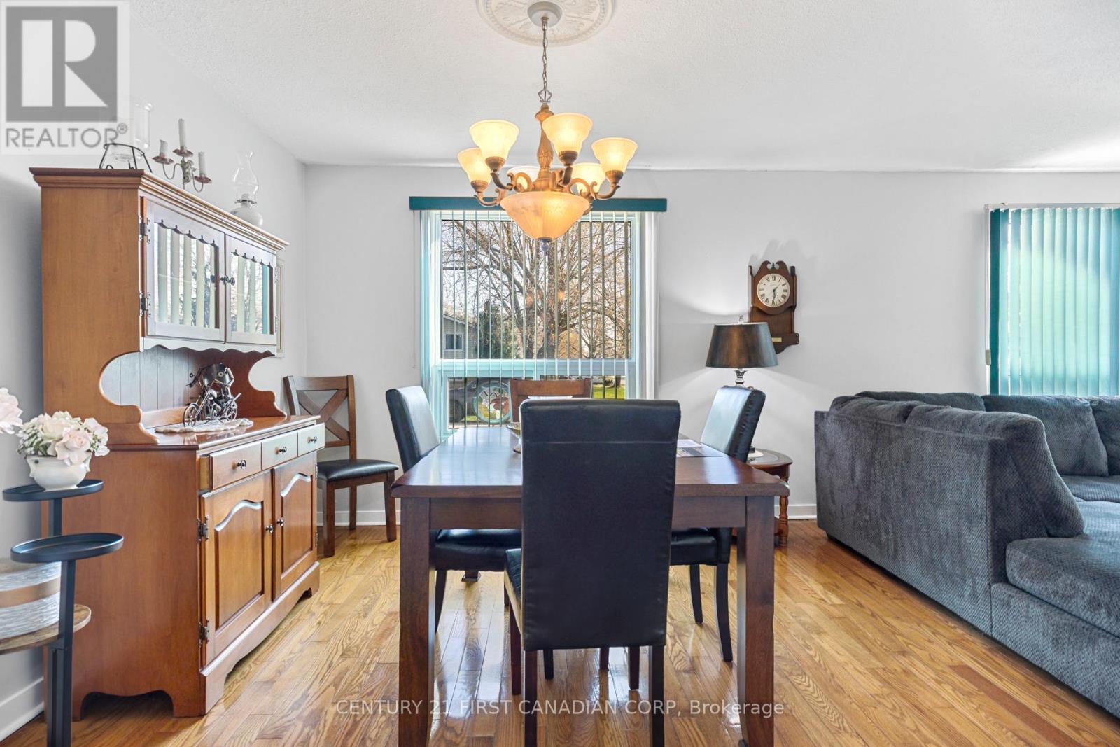 106 Angelo Drive, West Elgin, Ontario  N0L 2P0 - Photo 17 - X12904562