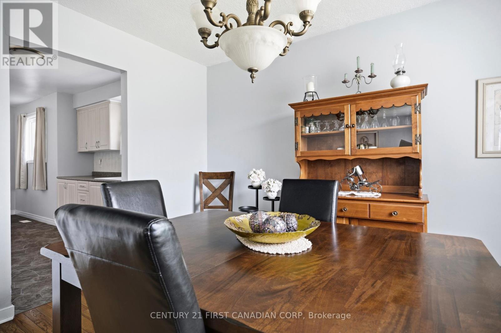 106 Angelo Drive, West Elgin, Ontario  N0L 2P0 - Photo 16 - X12904562