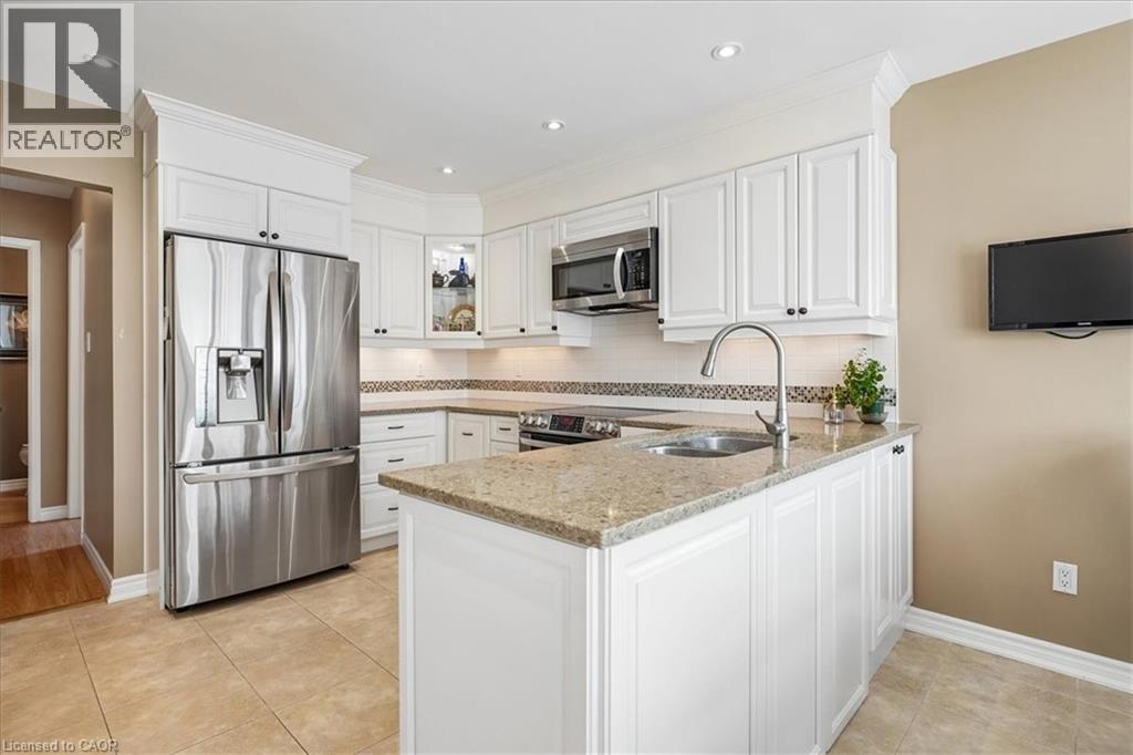 3150 Trailwood Drive, Burlington, Ontario  L7M 2Z8 - Photo 9 - 40824480