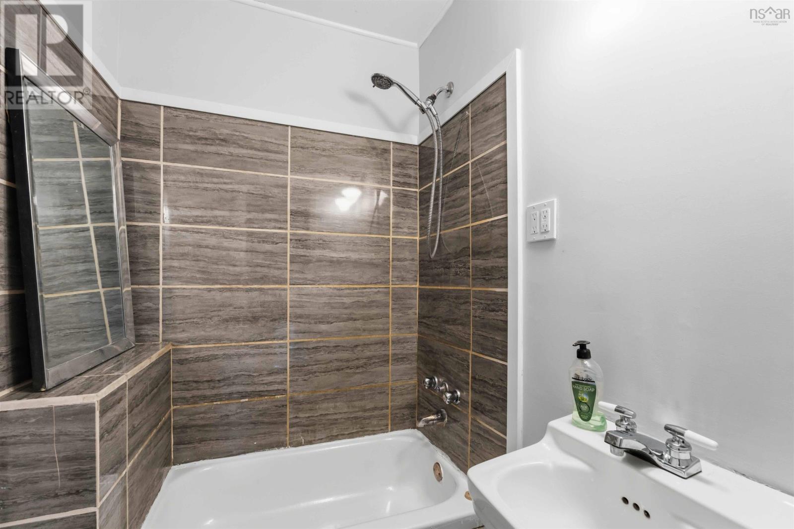 1039 Highway 14, Greenfield, Nova Scotia  B0N 2T0 - Photo 16 - 202608775