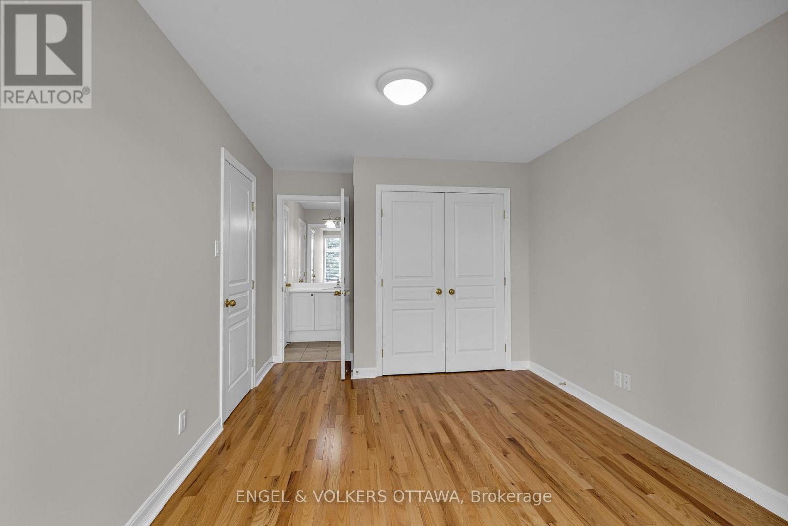 145 Manorhill Private, Ottawa, Ontario  K1H 2J3 - Photo 19 - X12887864