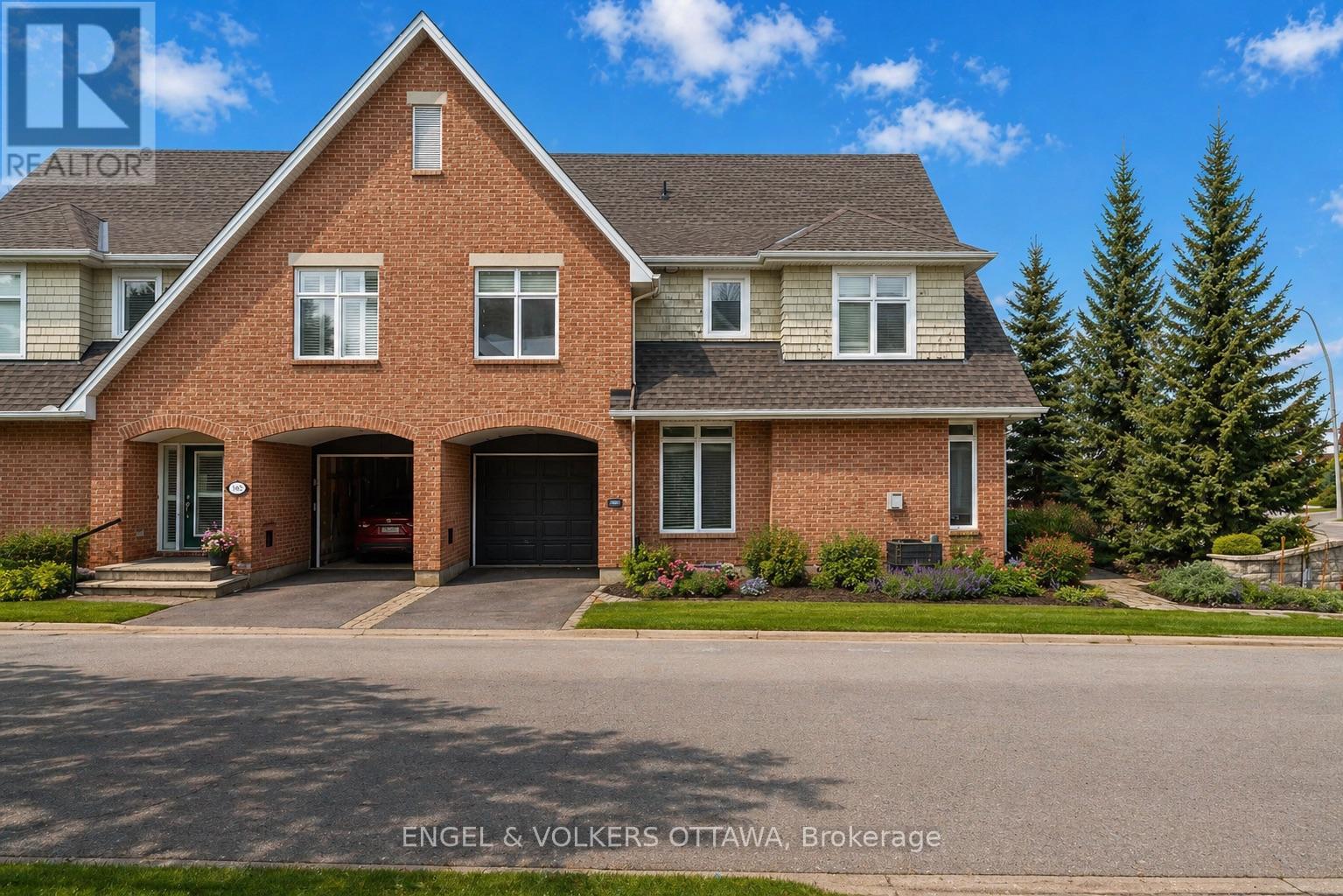 145 MANORHILL PRIVATE, Ottawa, Ontario