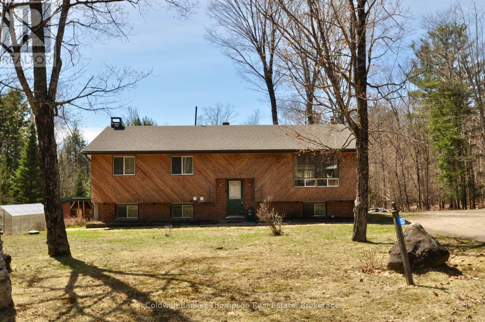 1357 RAVENSCLIFFE ROAD, Huntsville, Ontario