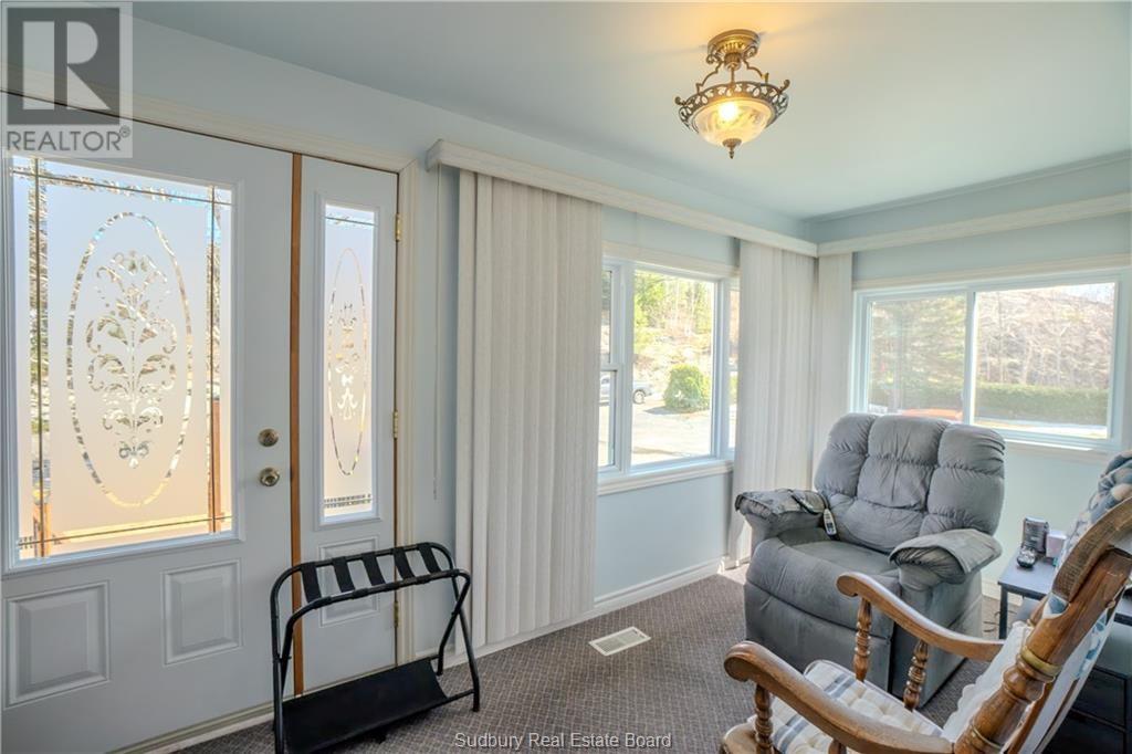 87 Manor Road, Sudbury, Ontario  P3B 3K9 - Photo 6 - 2127363