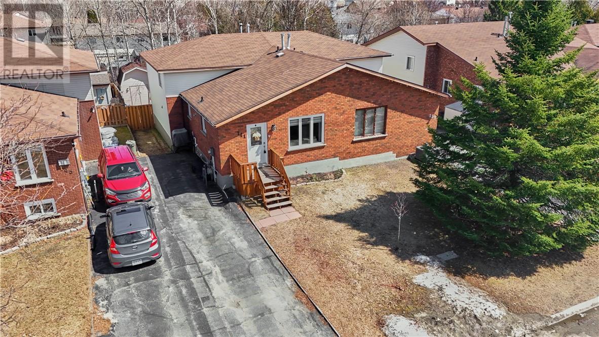 141 Plumtree Crescent, Sudbury, Ontario  P3B 4G6 - Photo 2 - 2127317