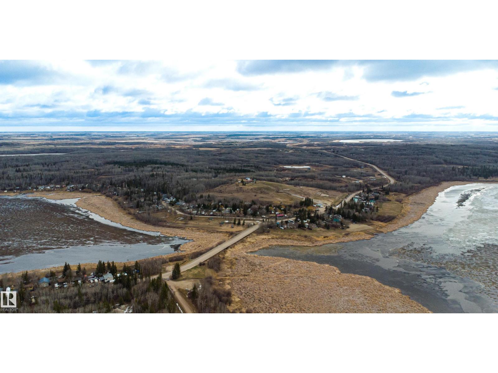 51 Lakeshore Dr, Rural Lac Ste. Anne County, Alberta  T0E 1V0 - Photo 32 - E4484439