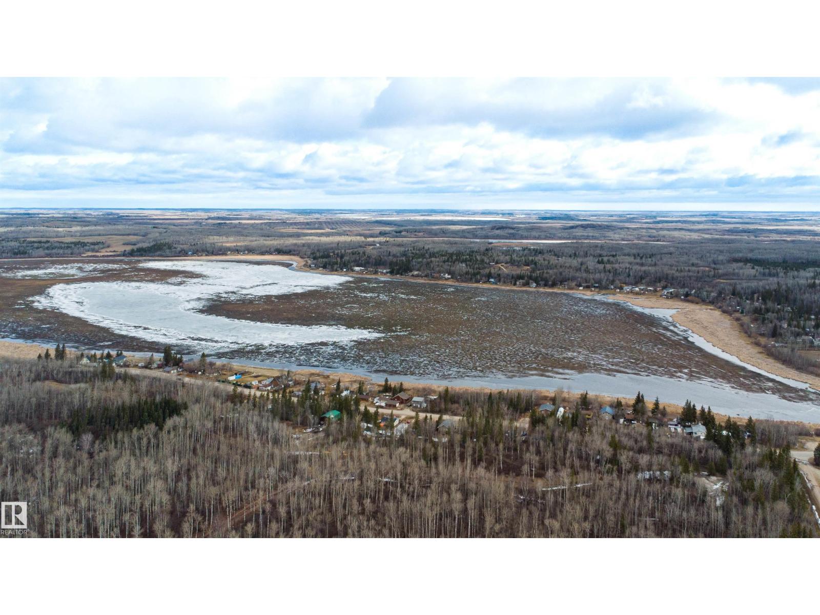 51 Lakeshore Dr, Rural Lac Ste. Anne County, Alberta  T0E 1V0 - Photo 33 - E4484439