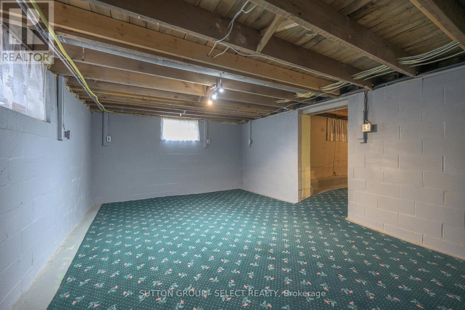 99 Duchess Avenue, Lucan Biddulph, Ontario  N0M 2J0 - Photo 24 - X13051256