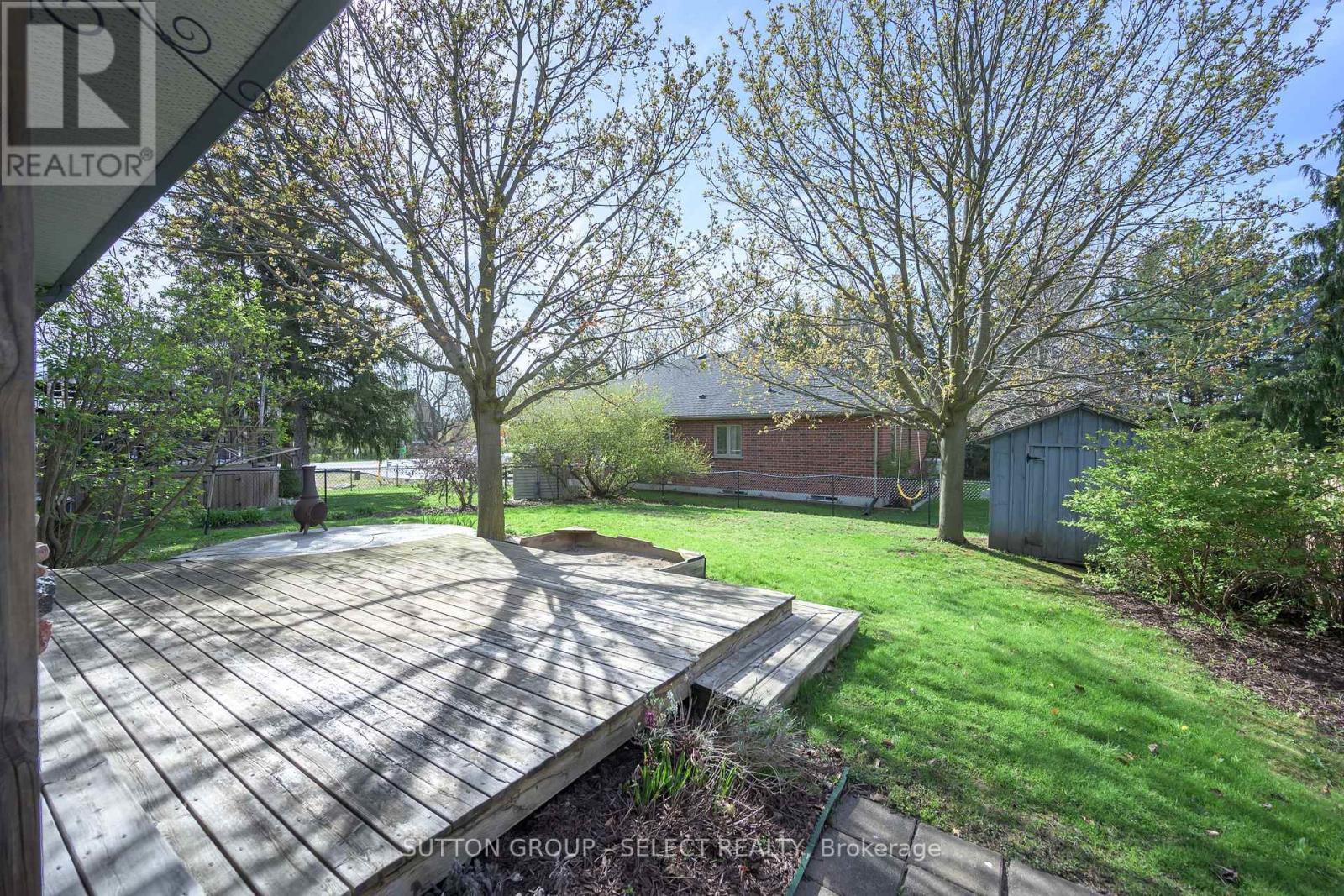 99 Duchess Avenue, Lucan Biddulph, Ontario  N0M 2J0 - Photo 3 - X13051256