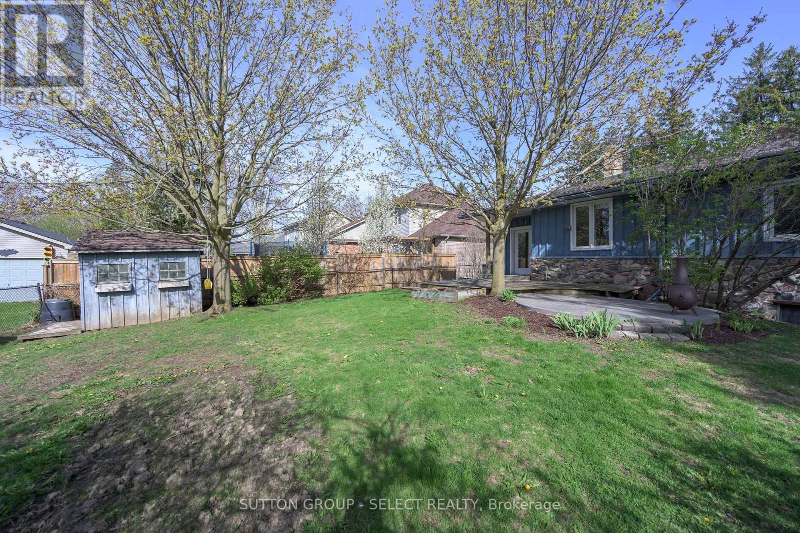 99 Duchess Avenue, Lucan Biddulph, Ontario  N0M 2J0 - Photo 5 - X13051256