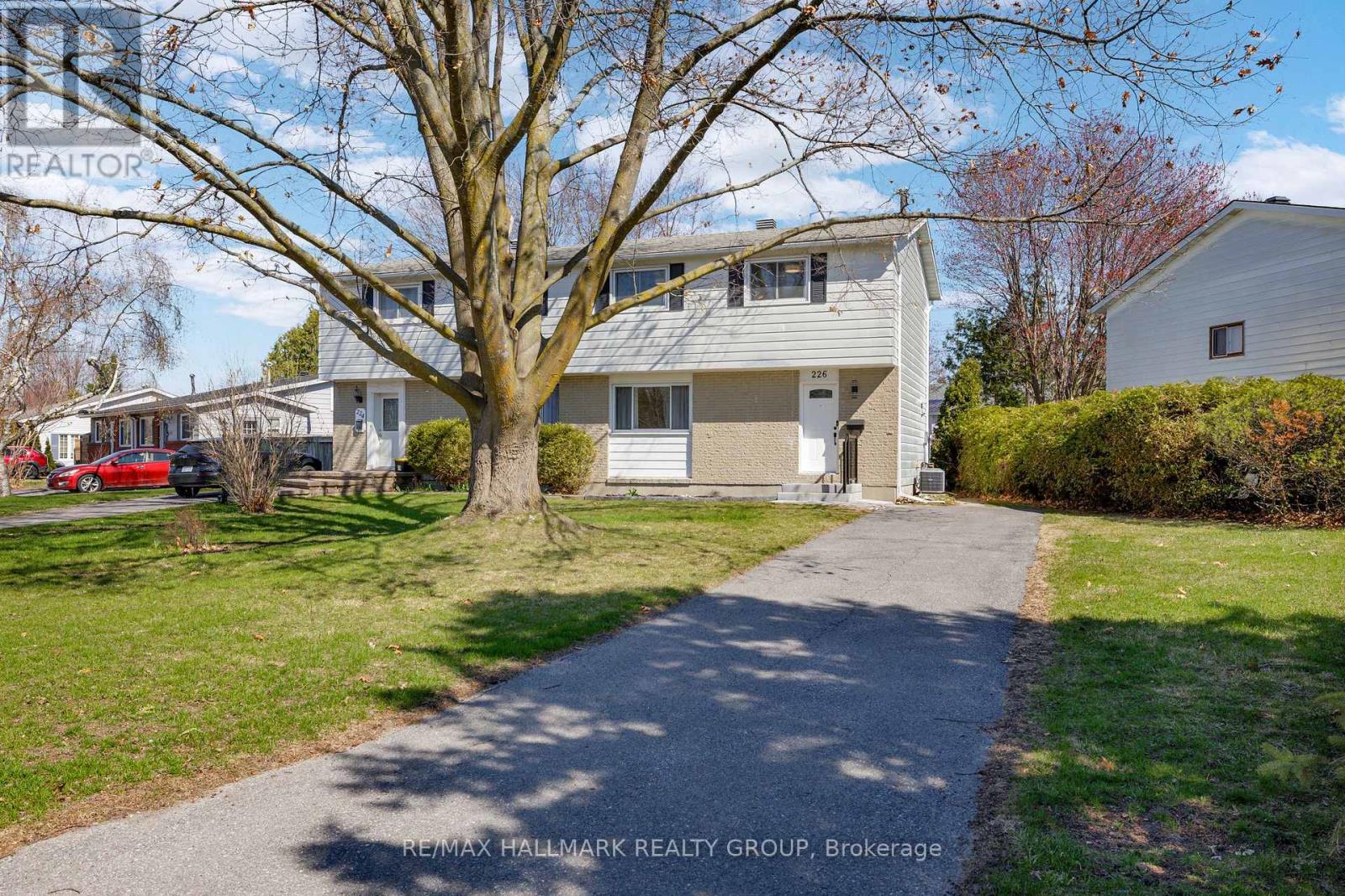 226 Old Colony Road, Ottawa, Ontario  K2L 1M7 - Photo 2 - X13051266